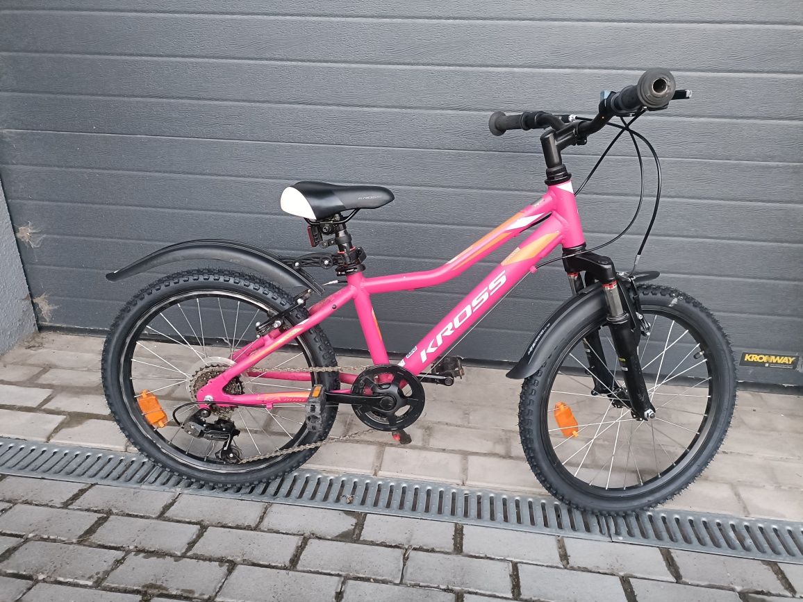 Kross lea mini 2.0 różowy dla dziewczynki koła 20 cali