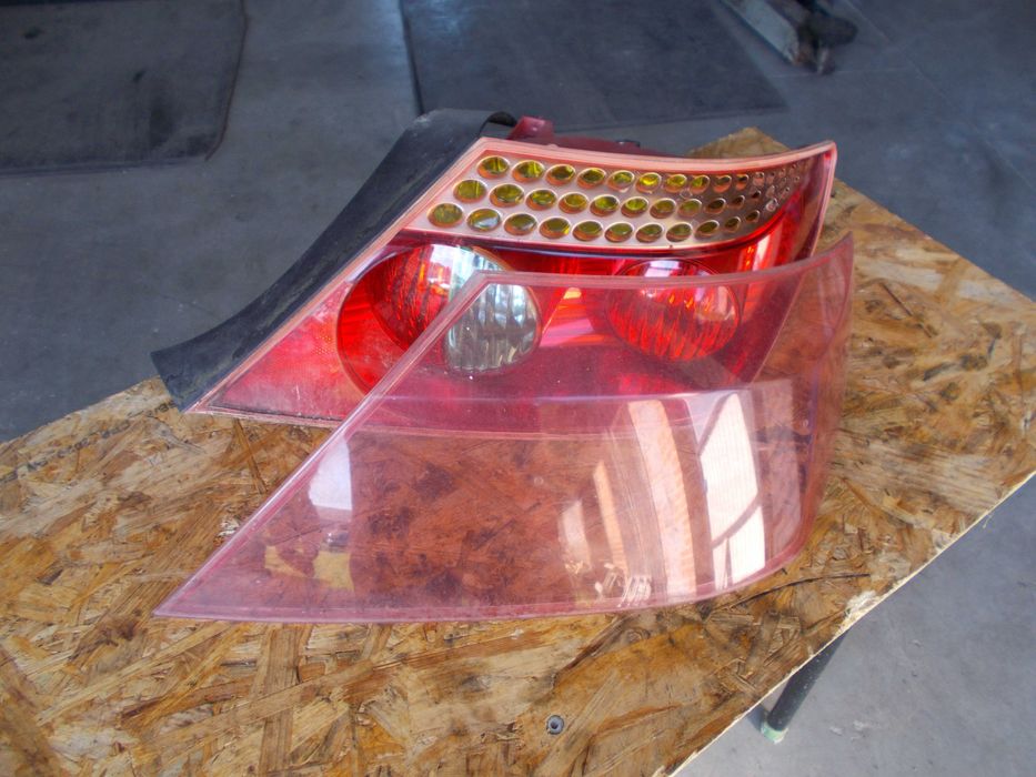 peugeot 407 coupe 2.7 hdi 05r lampa tył tylna lewa prawa