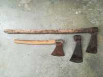 2 Machadas antigas e 1 Machado
