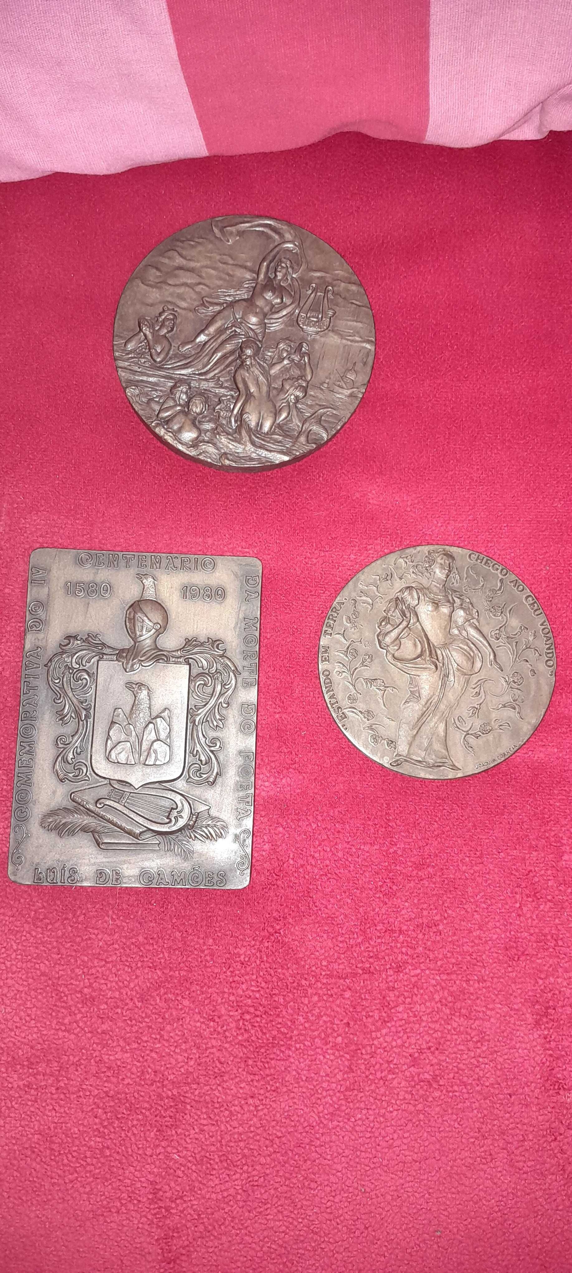 Conjunto de 3 medalhas comemorativas