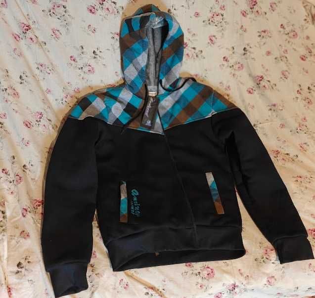 Нова чоловіча спортивна зимова тепла куртка.