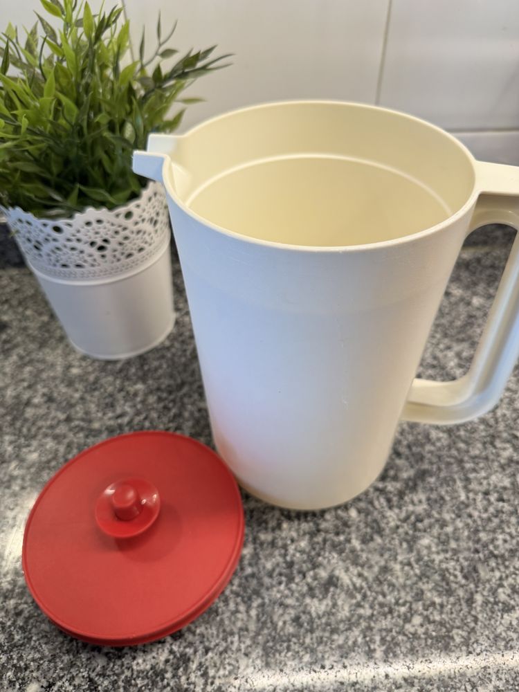 Jarra Tupperware