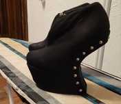 Kosmiczne buty koturny czarne zamsz 40