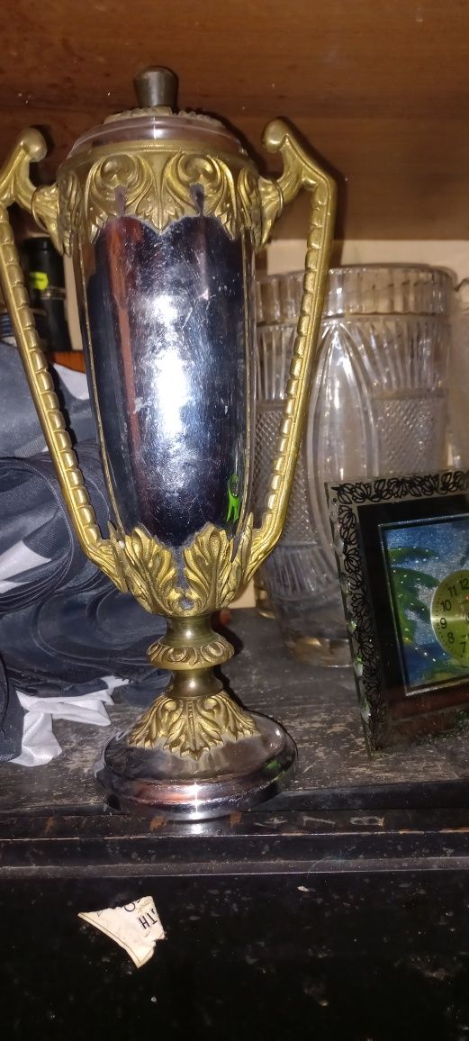 Puchar z PRL zabytek