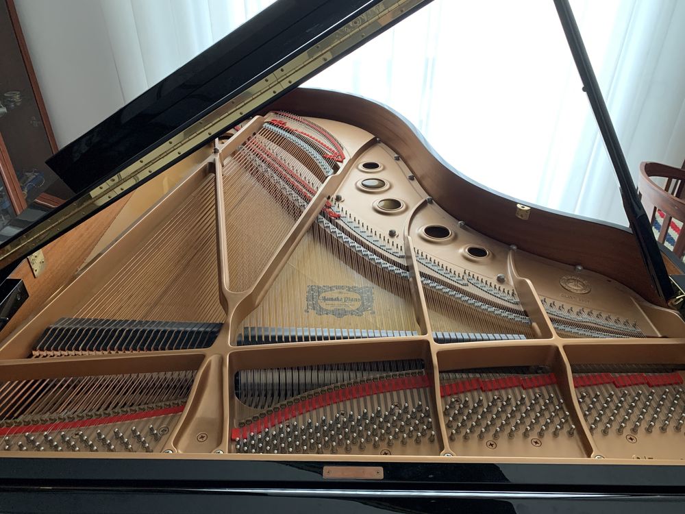 Piano de cauda Yamaha C5