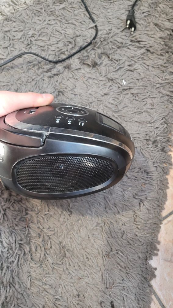 Małe radio hyundai