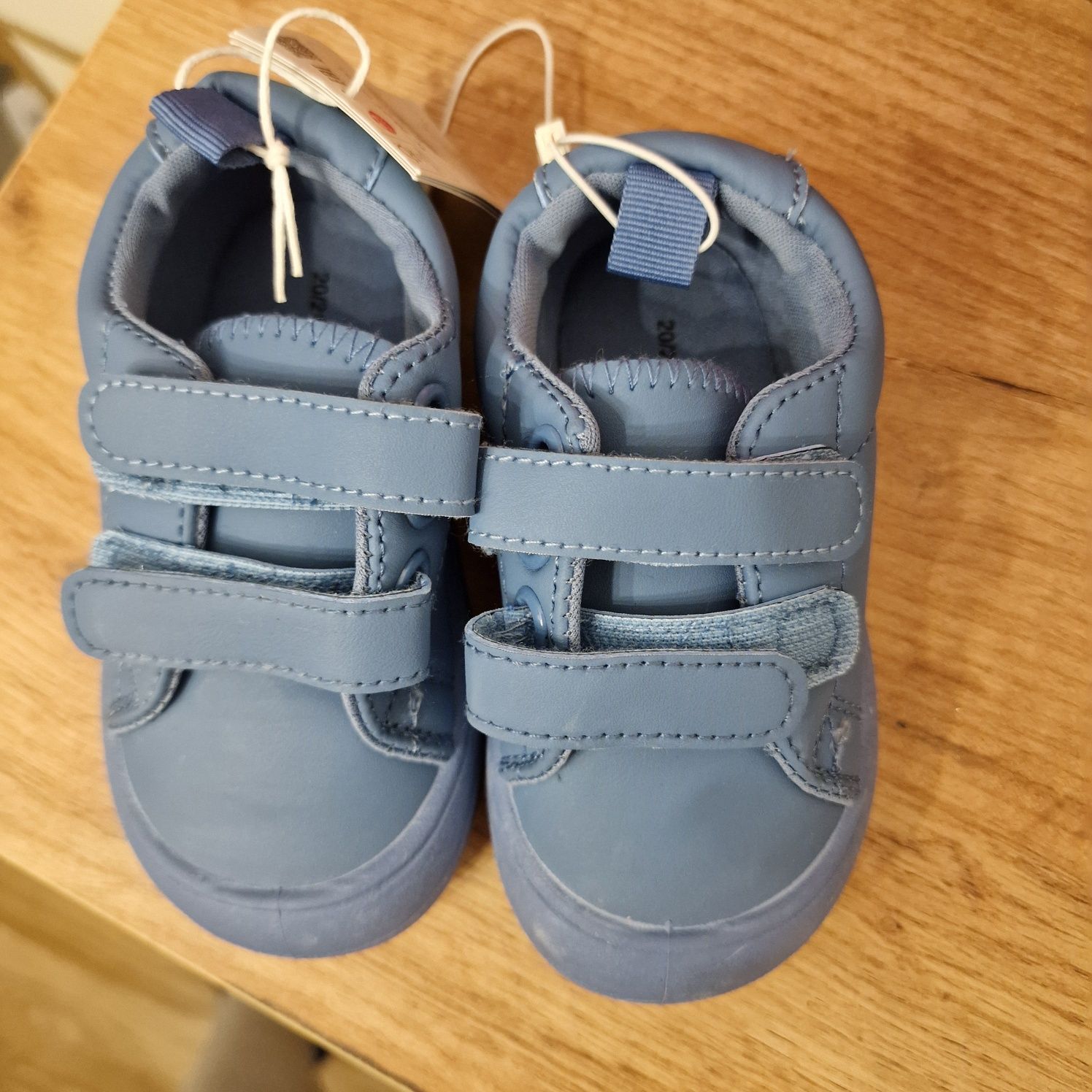 Nowe buty sneakersy adidaski Reserved 20/21