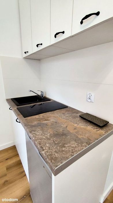 Sprzedam kawalerkę po remoncie ,w Podjuchach,w zielonej okolicy.