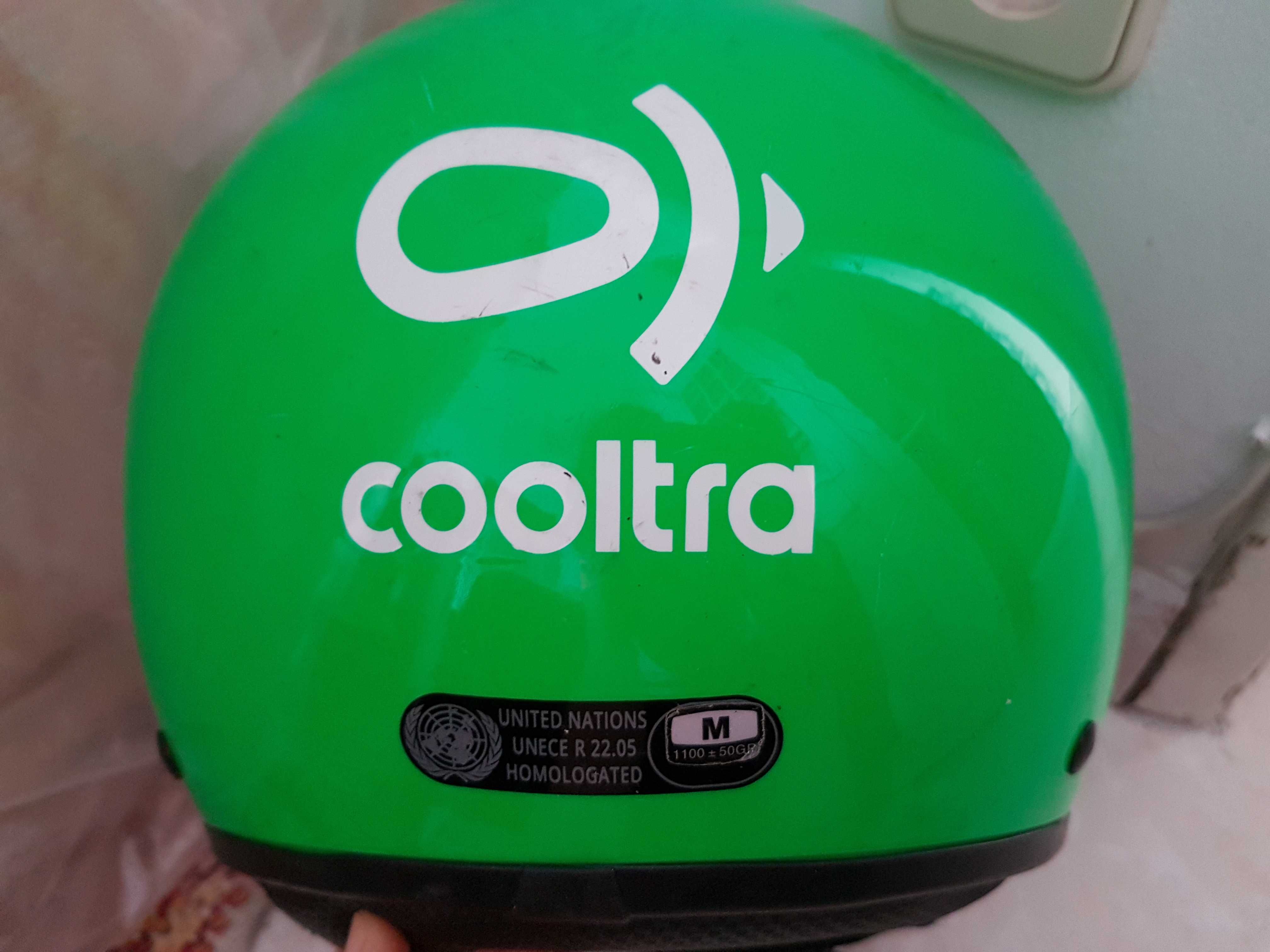 Capacete de scooter elétrica