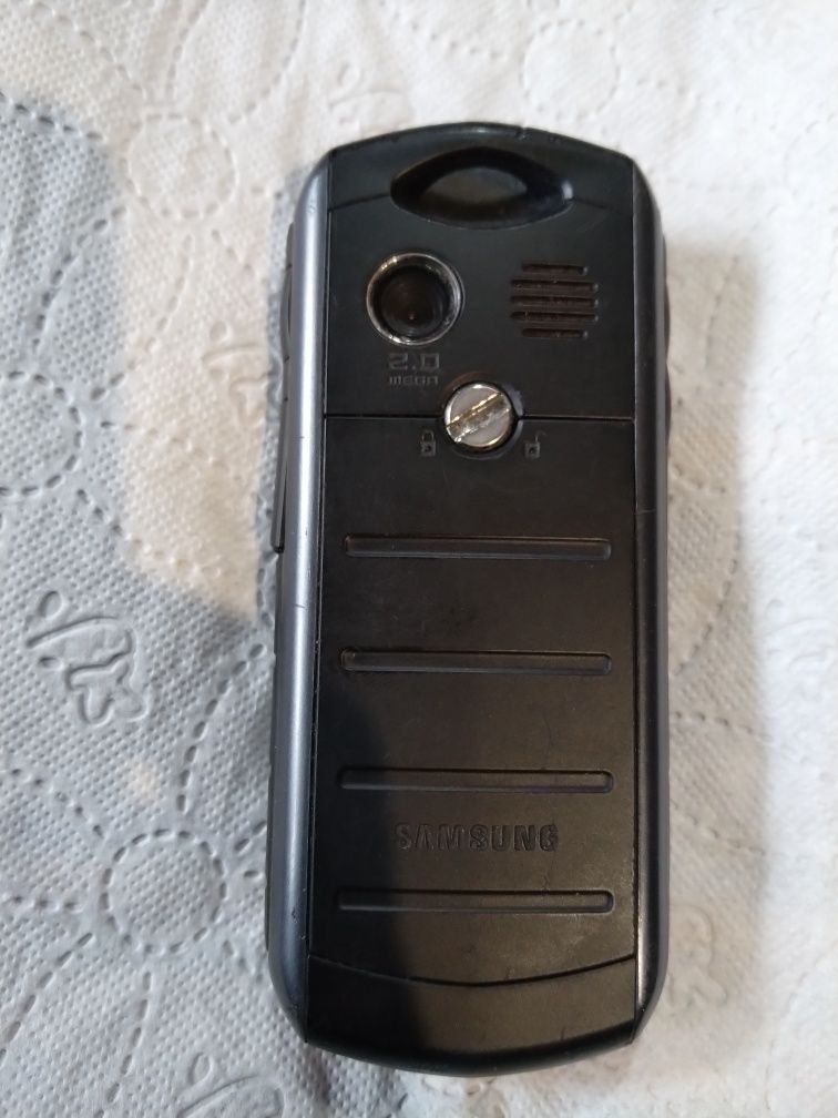 Samsung Solid GT-B2710