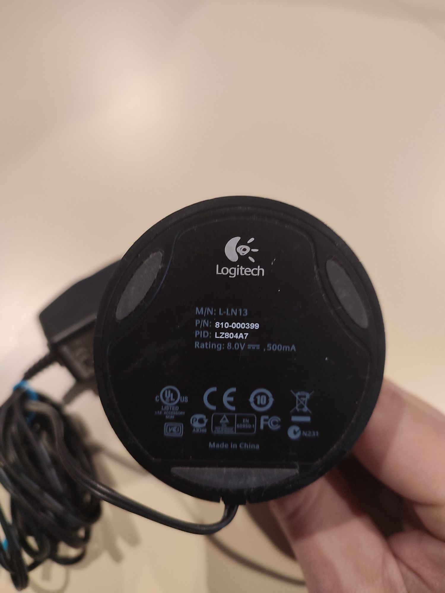 Зарядная станция Logitech L-LN13