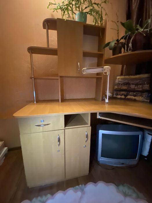 Комплект меблів для дитячої кімнати