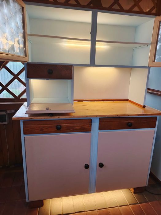 Kredens  babciny, PRL