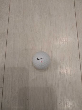 Piłka golfowa Nike 4