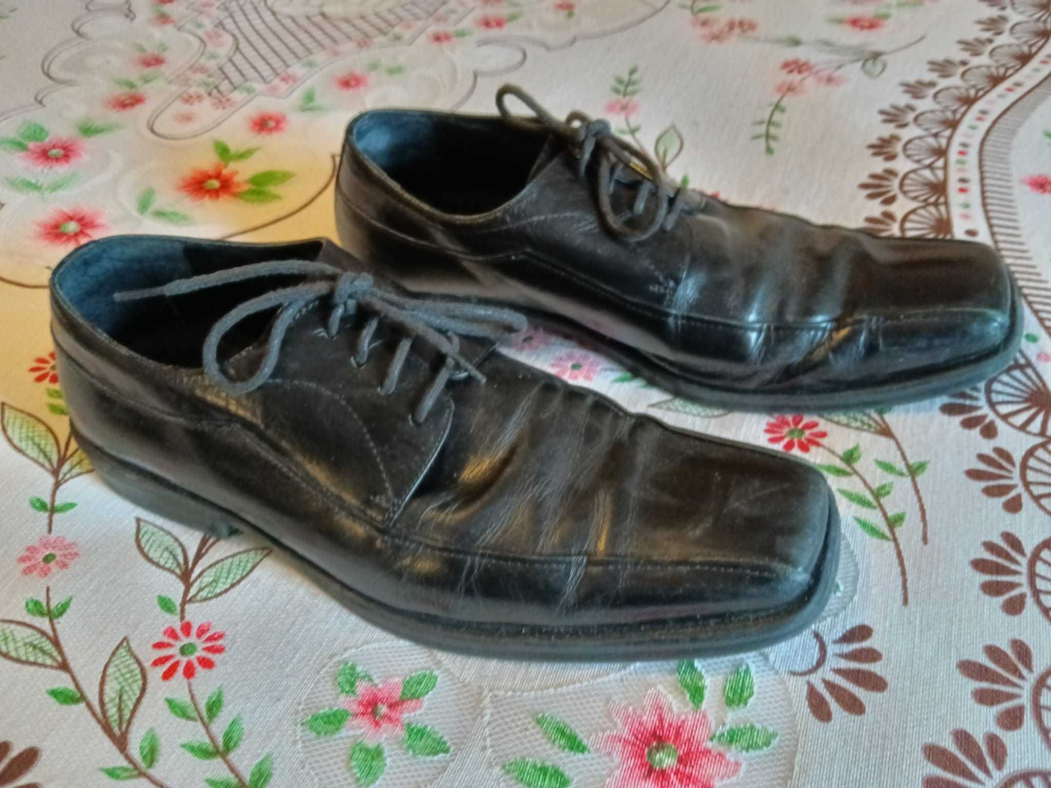 Sapatos aldo de fato/trajr