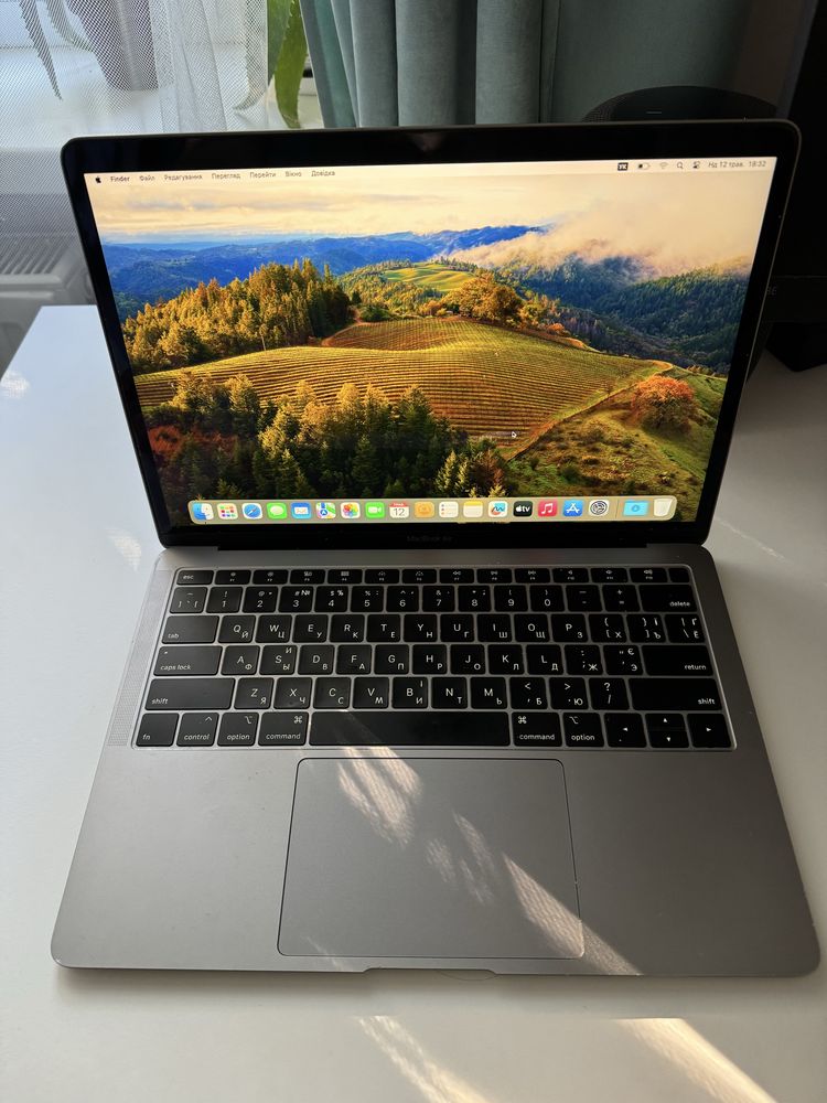 MacBook Air 13 2019 i5 8/128ssd