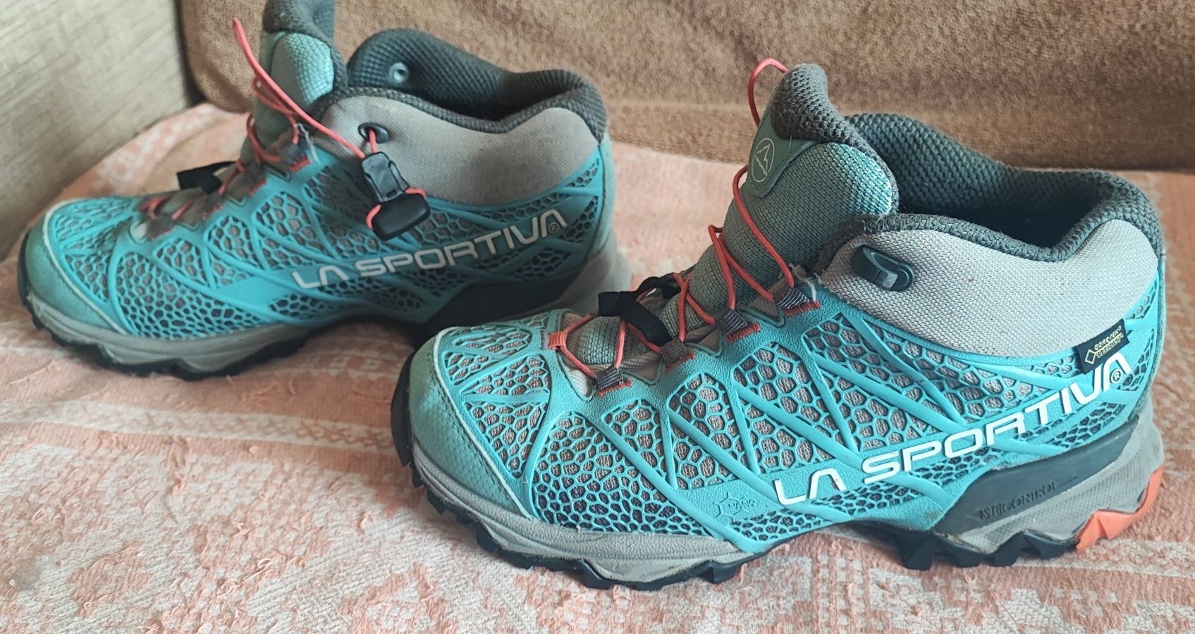 Трекинговые ботинки La Sportiva