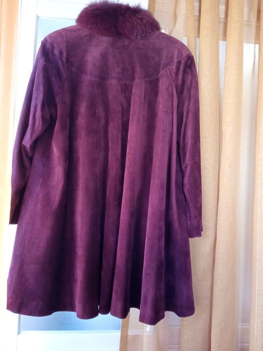 Casaco pele genuina,  cor beringela/bordeaux