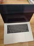 MacBook A 1990
I7