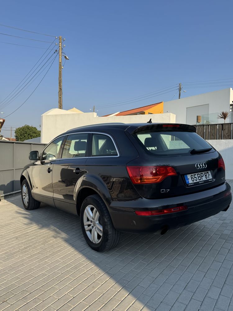 AUDI Q7 06/2006.
