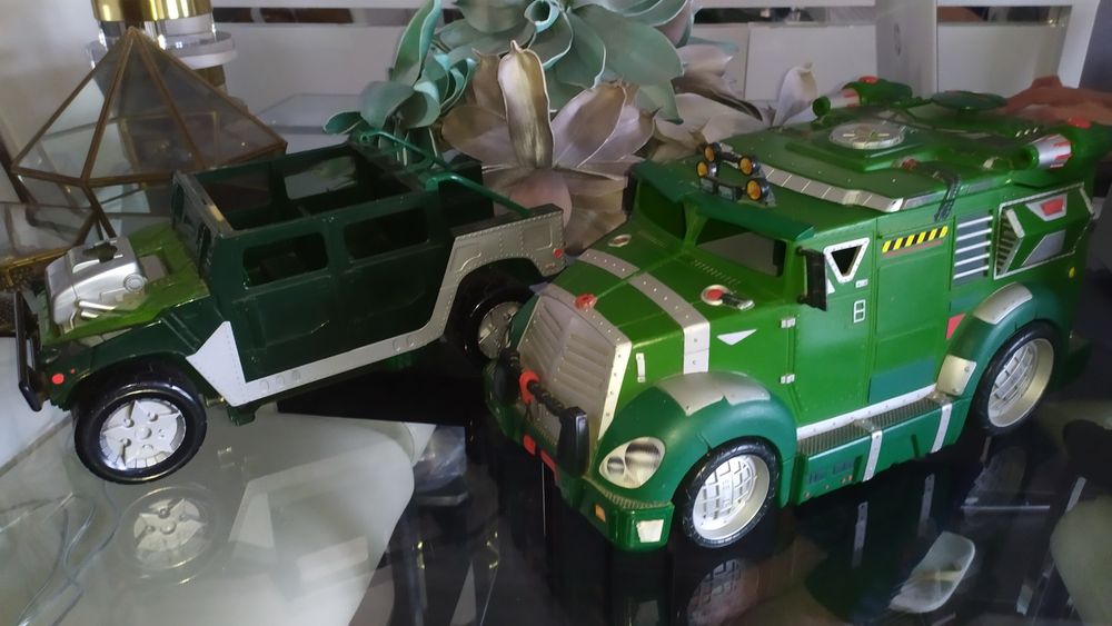 2 camiões grandes ninja turtle