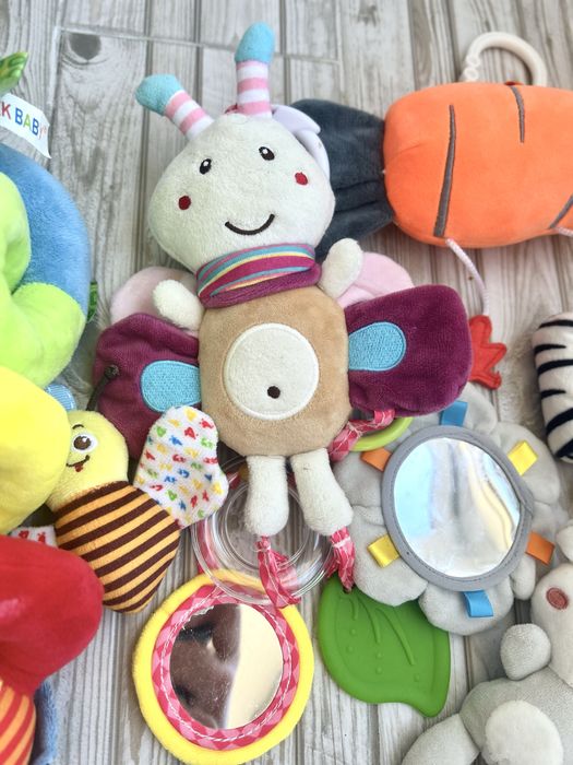 Іграшки розвиваючі