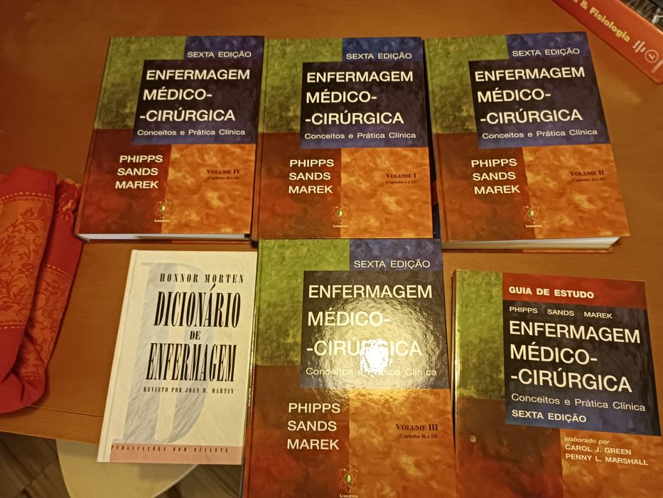 Vários livros de enfermagem médico cirurgica