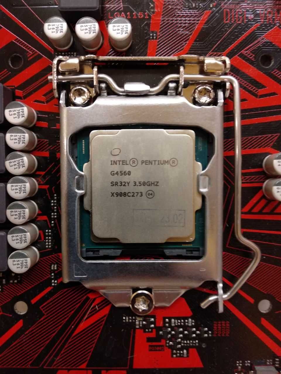 Комплект Asus EX-B250M-V3 LGA1151 с Intel® Pentium® G4560, cooler BOX