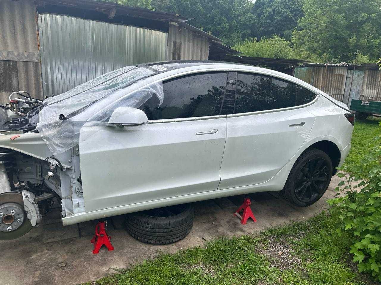 Разборка -Tesla model 3