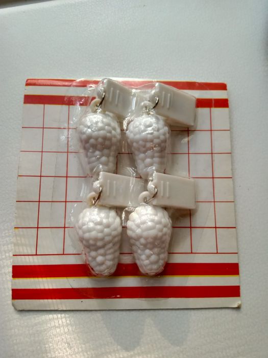 Обтягувач для скатертини,вінтажна тарілочка