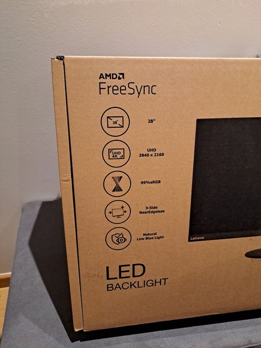 Monitor Lenovo 28" 4K UHD