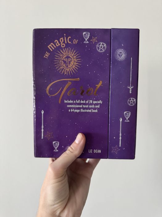 Новий набір карт таро