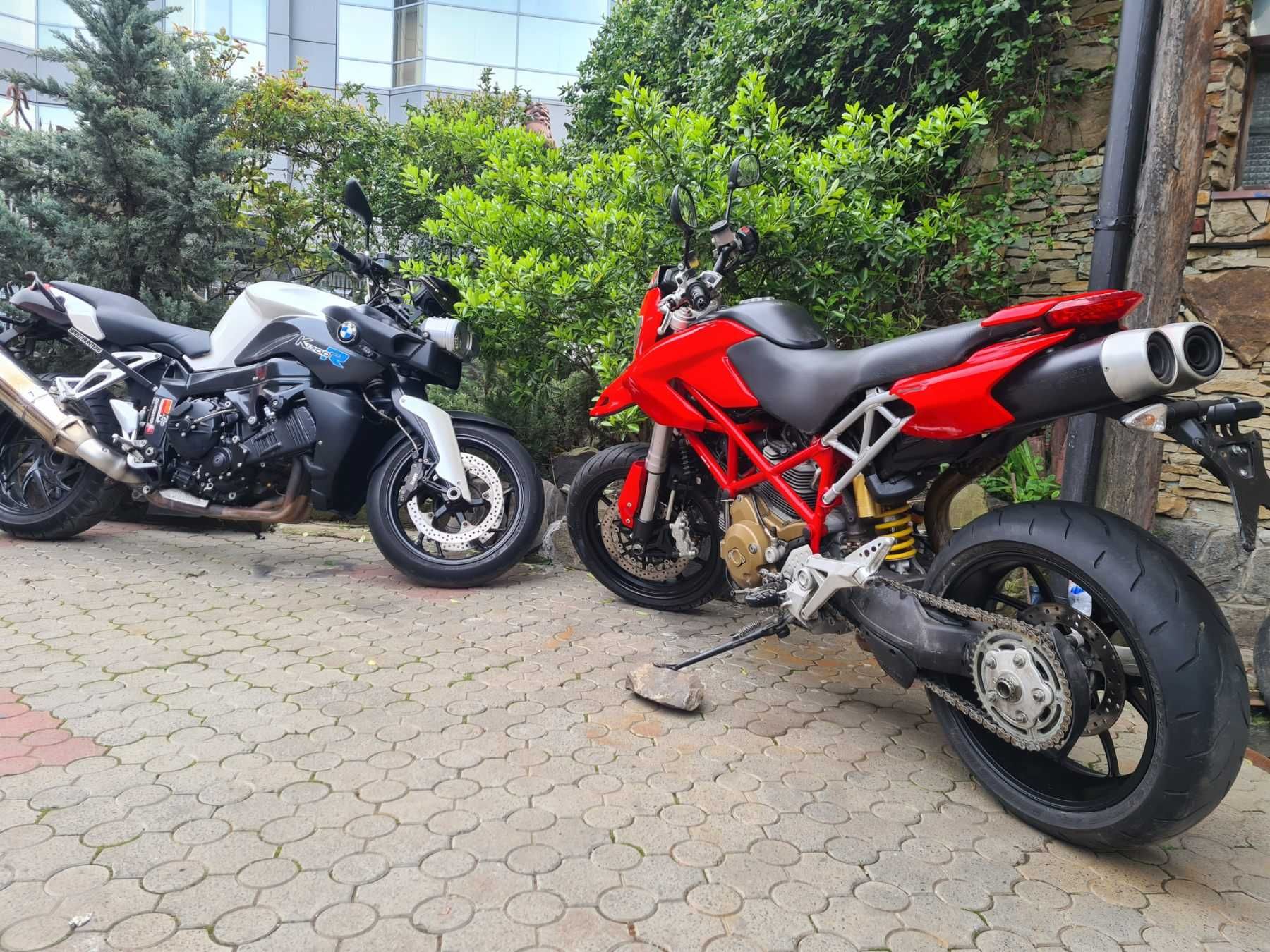 Ducati hypermotard 1100