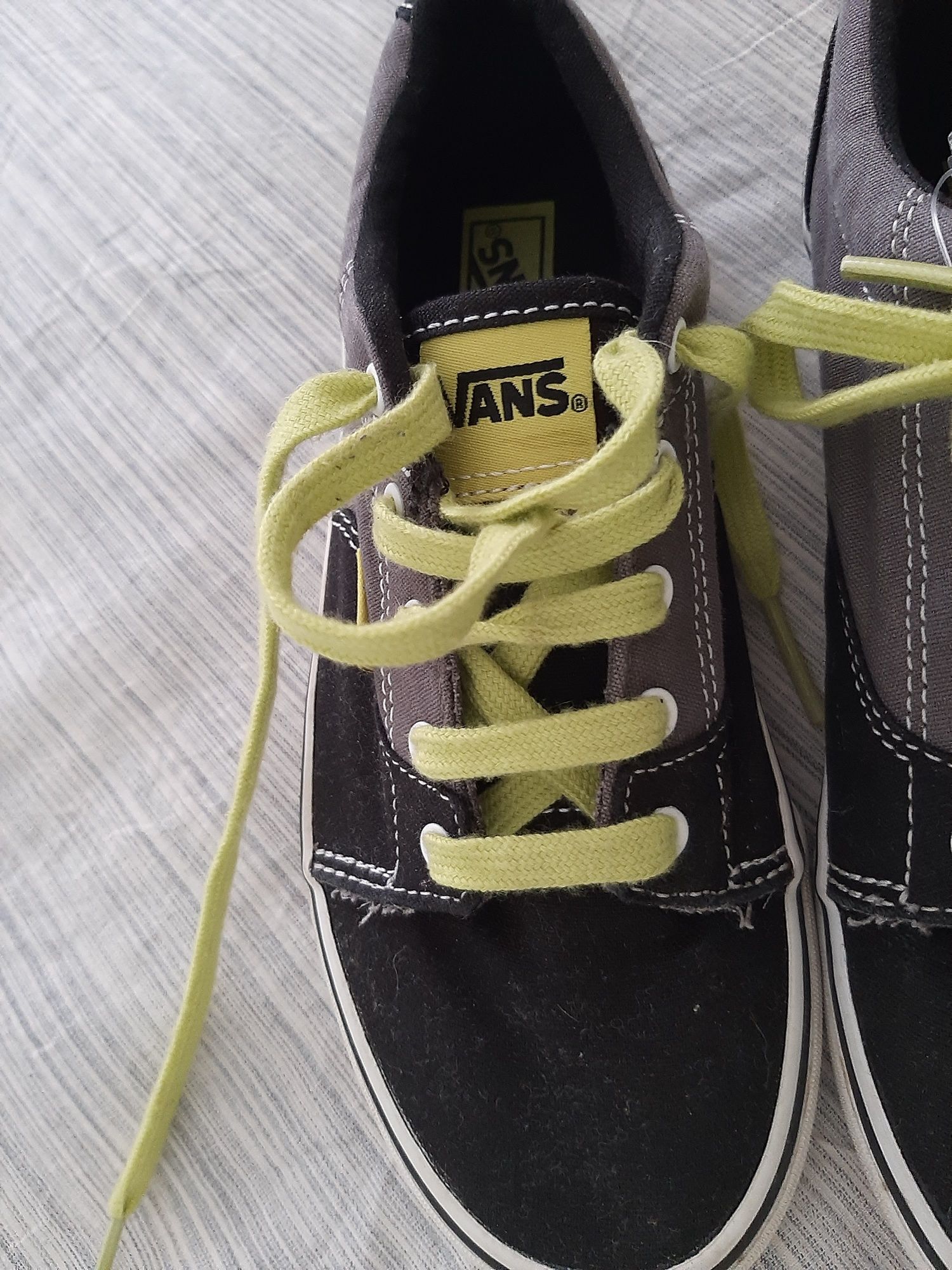 Tenis  vans numero 34