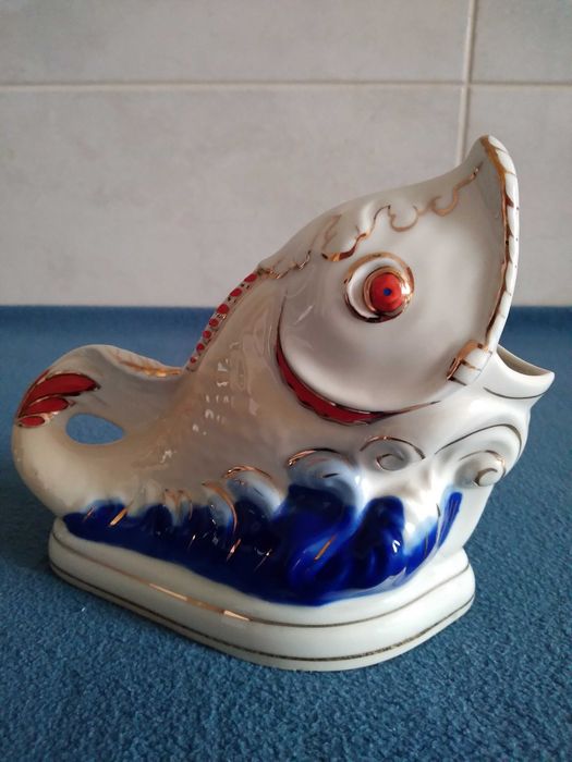 Porcelanowa figurka/popielnica ryba, Korosteń, czasy PRL-u