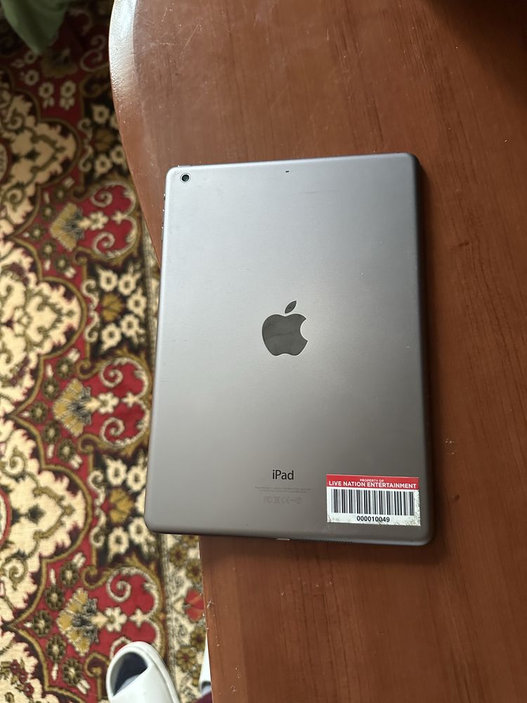 Apple iPad Air 1   Планшет   Для розваг  та Ютуб