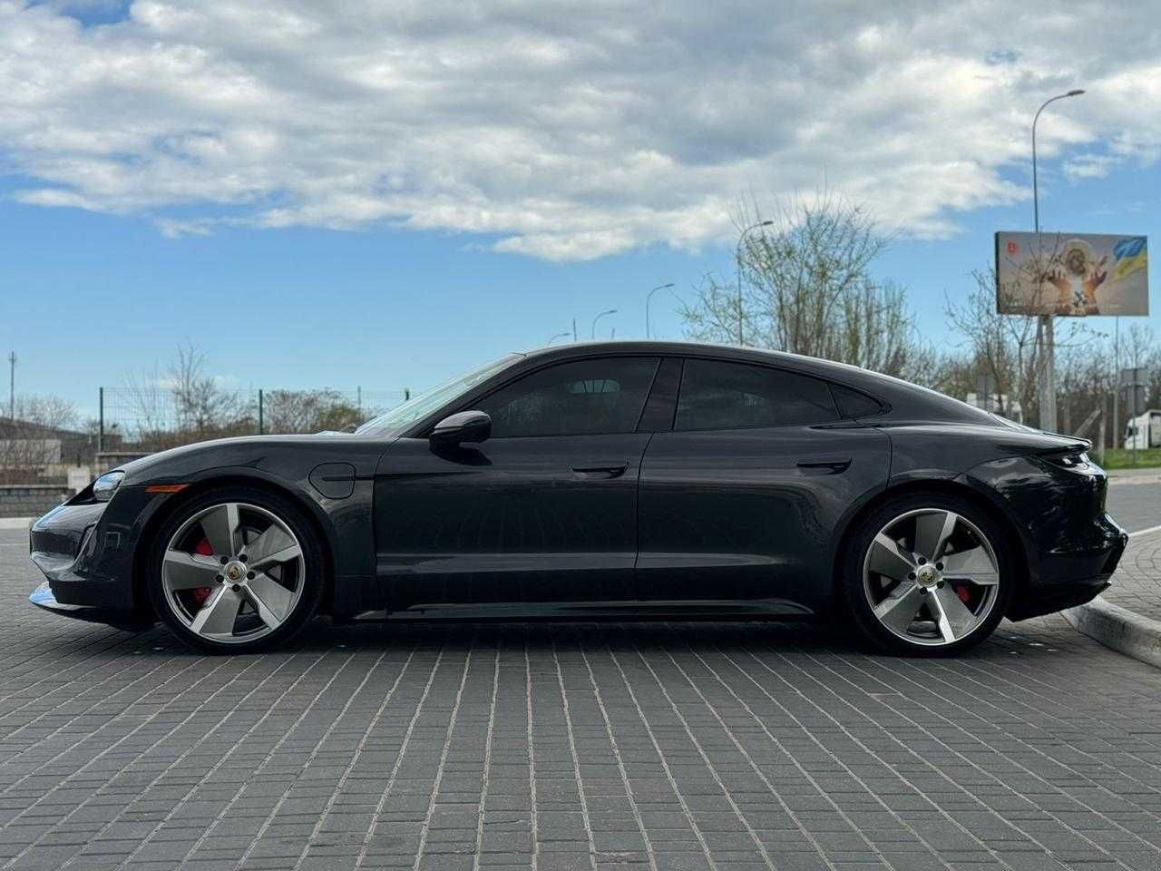 Porsche Taycan 4S 2021