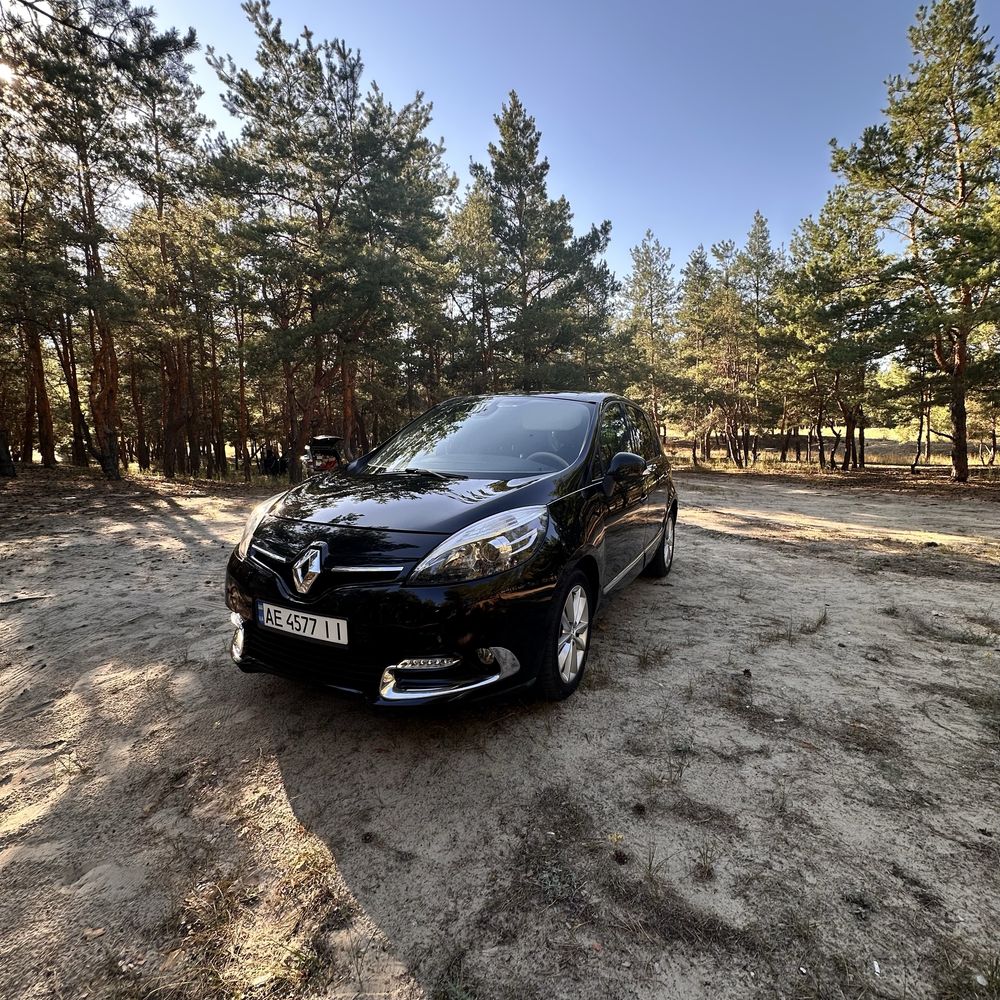 Renault Scénic Initiale 2013