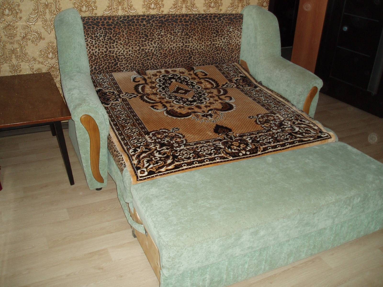 Продам диван б/у