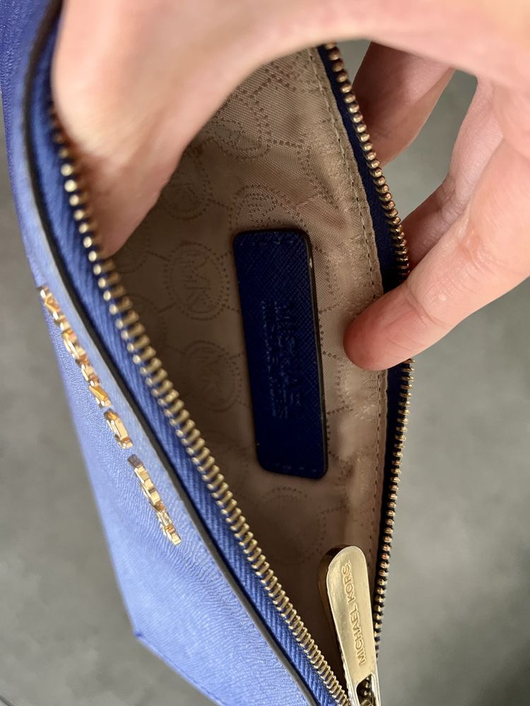 Kosmetyczka Michael Kors niebieska saffiano