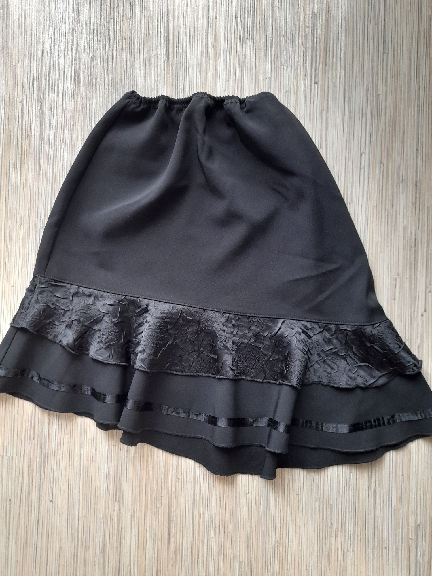 Czarna spódnica elegancka