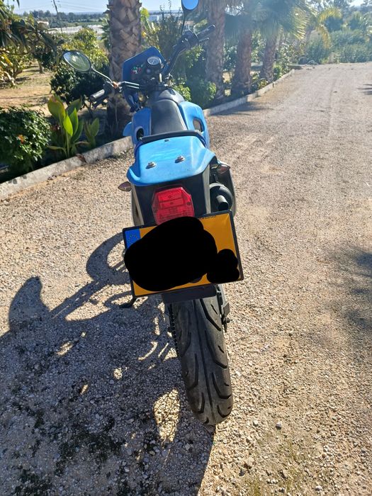 Suzuki RMX 50CC GASOLINA a 2 tempos