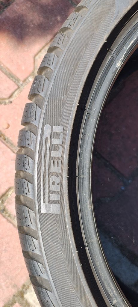 Pirelli zimowe Rft 225/40/R19, 225/35/R19