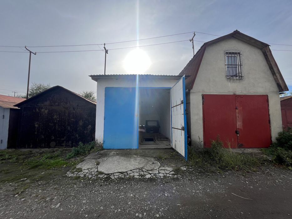 Продам гараж стрий