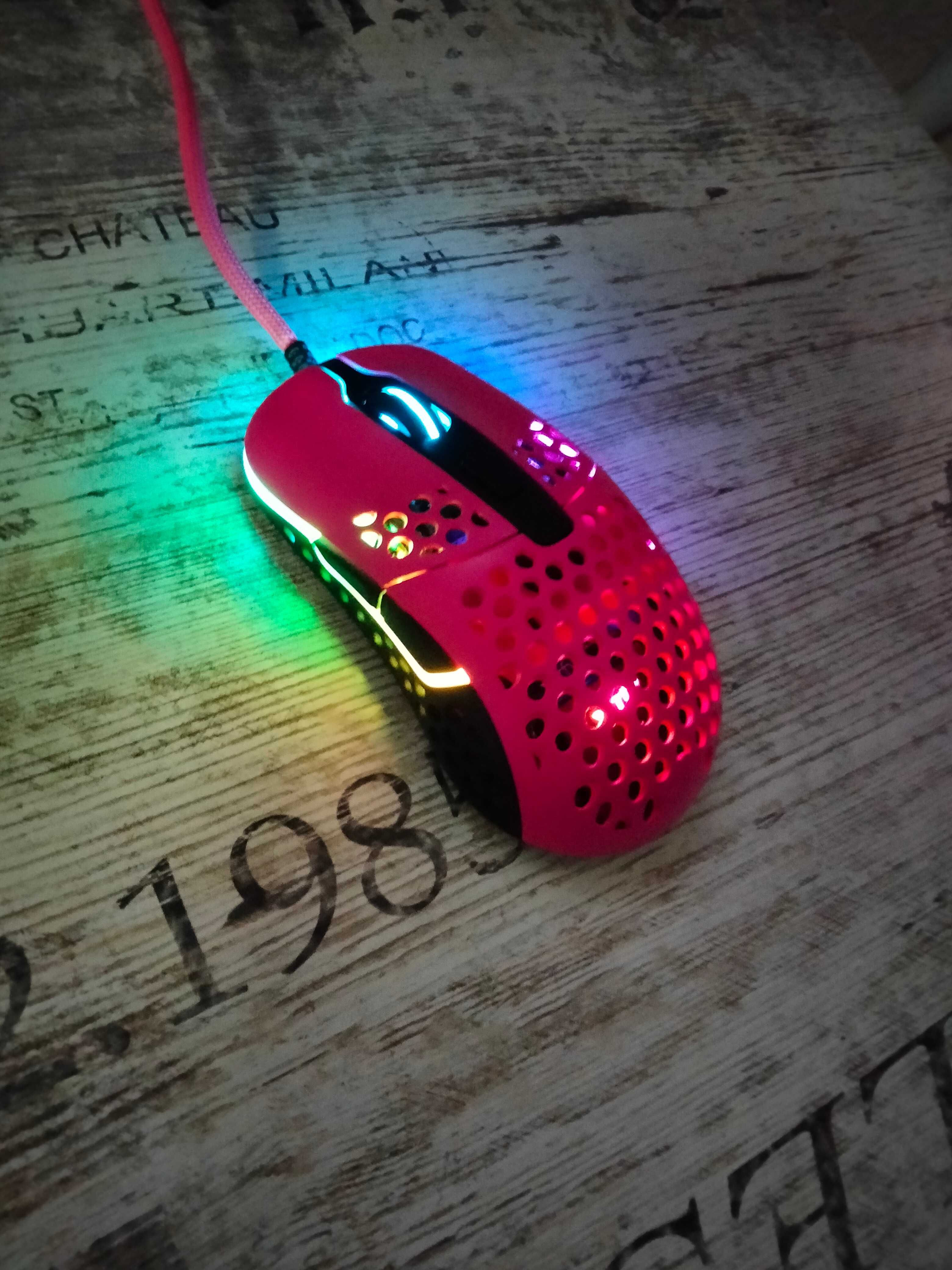 Ігрова мишка Xtrfy m42. Xtrfy m42 RGB Ultra-light gaming mouse