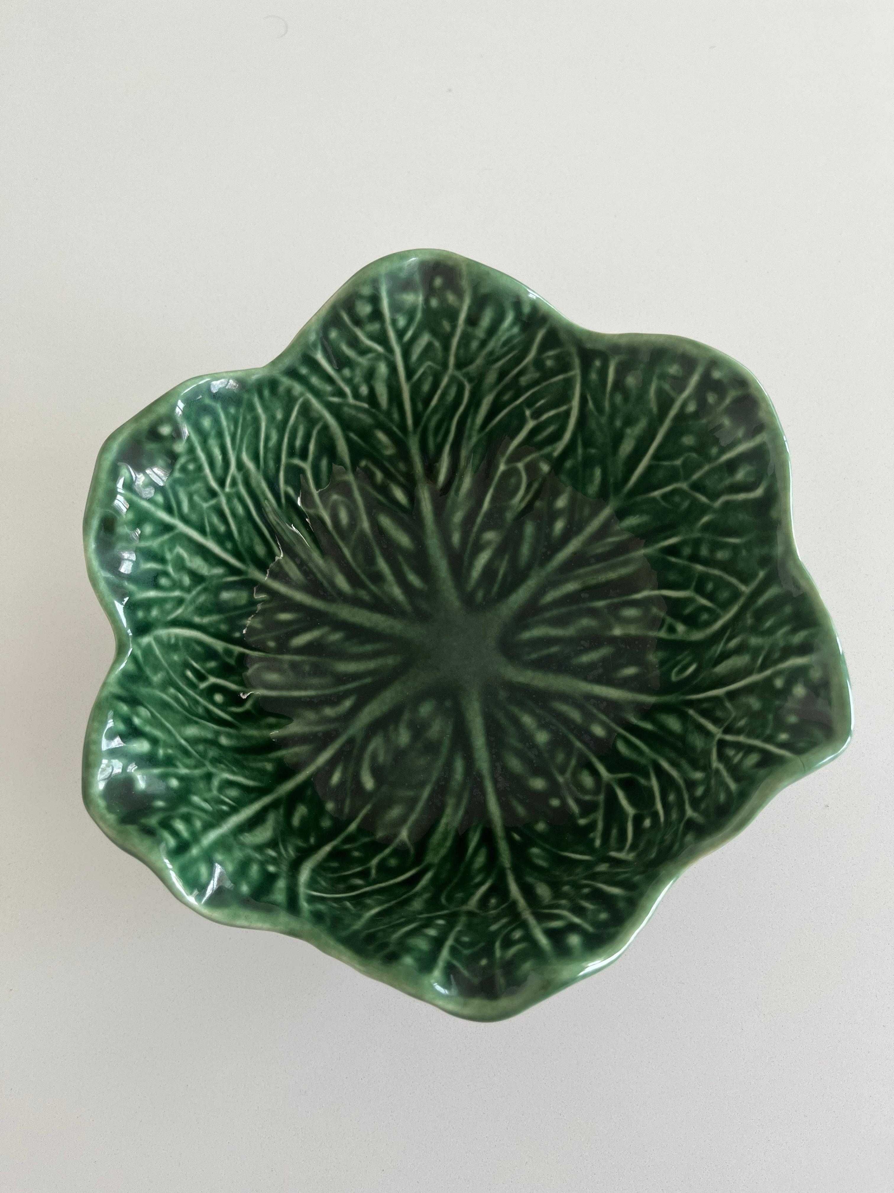 Tigela decorativa com motivos de "couve"