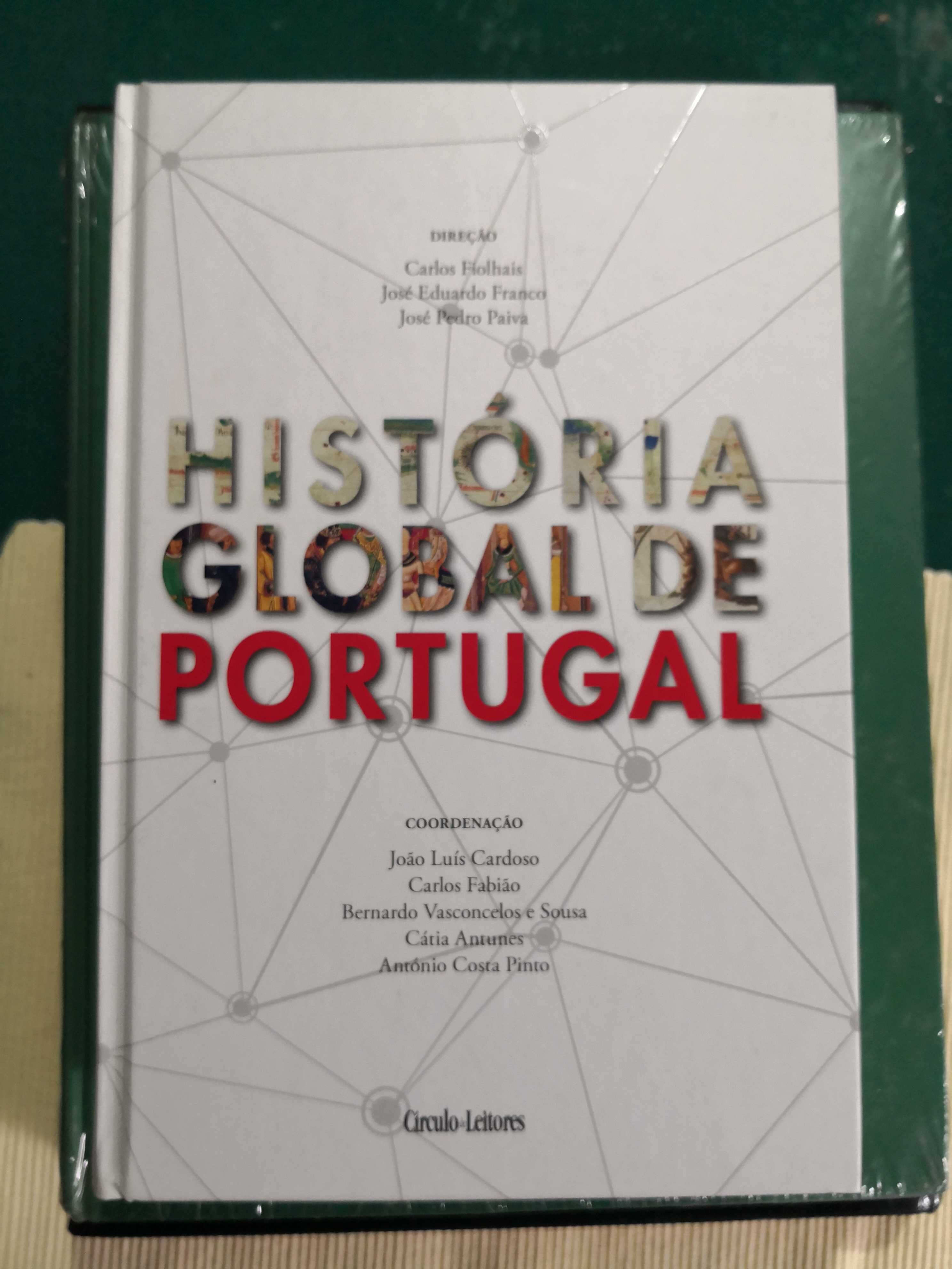 3 volumes sobre história e Atlas