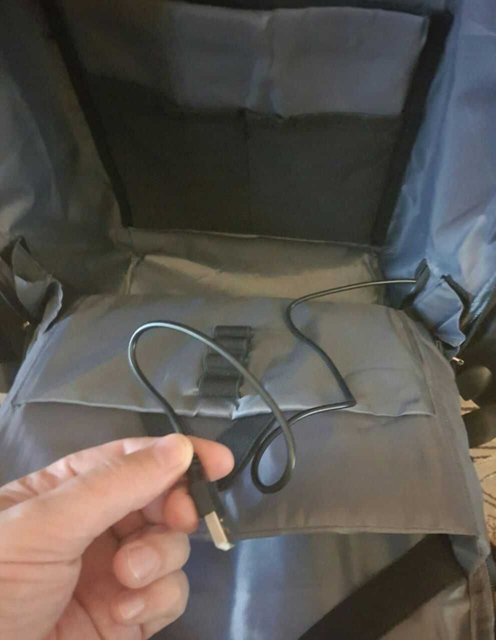 Fashion Style рюкзак з USB-зарядкою для пристроїв