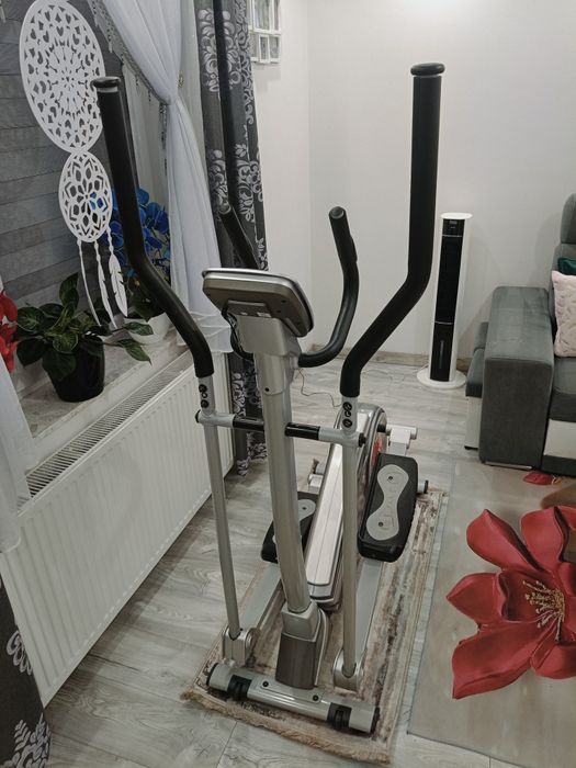 Orbitrek elektryczny