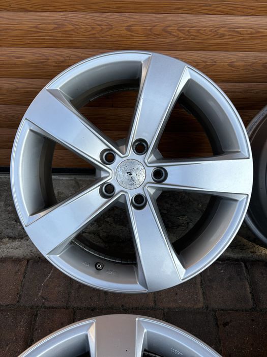 Komplet felg aluminiowych 5x114.3 17' wysyłka!